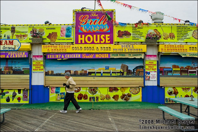 061222_img_0979_coney_v02.jpg